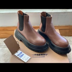 Burberry Braemer chunky leather Chelsea boots-NWT